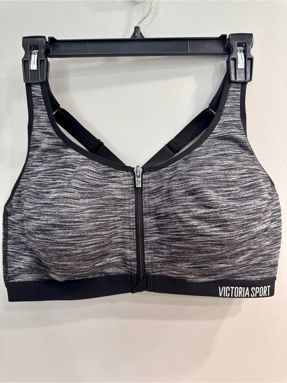 Victoria’s Secret Knockout Front Close High Impact Sports Bra 36DD